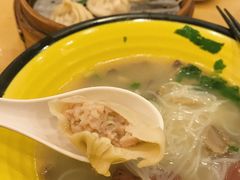 招牌蟹黄汤包-龙咆汤包·手工现包小笼(拱北口岸店)