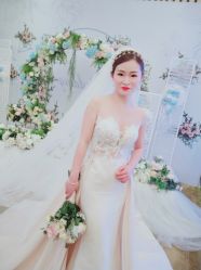 -艾米丽婚纱礼服