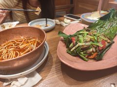 -云海肴·汽锅鸡·云南代表菜(天山百盛优客店)