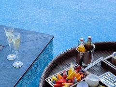 -瑰丽酒店·海吧·天际下午茶·现场DJ·天台酒吧