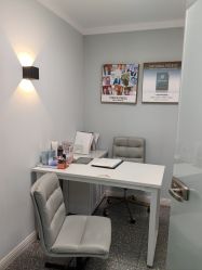 -咪咪专业脱毛连锁机构