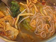 -柳州肥姨妈大骨螺蛳粉(江宁万达店)