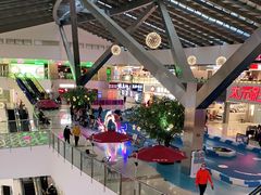 -新田360广场(上海华侨城店)