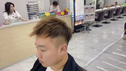 点击看大图 -朗峰专业美发沙龙