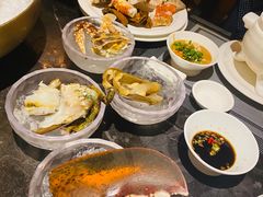 -半岛翡丽海鲜自助餐厅(观风亭店)