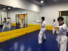 -金载勋跆拳道场(玲东花园店)