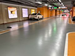 -环球港-停车场