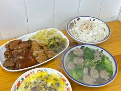 -明姨仔潮汕美食·碳炉猪脚·汕尾牛腩饭·起片鸡煲(起义路店)