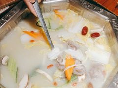 -佬土鹅肠火锅(扬中步行街店)