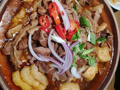 -蔡婶牛腩牛杂煲(长安万科店)