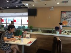 -嘉和一品粥(首经贸店)