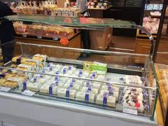 面包甜点陈列柜-迪莉娅(欧亚卖场店)