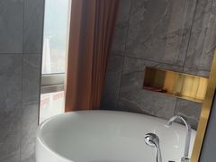 -Ting无边际江景酒店(重庆解放碑云端之眼店)