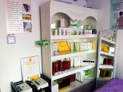 -Y.F 美妆美体工作室