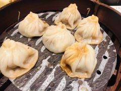 鲜肉小笼-老半斋(福州路店)