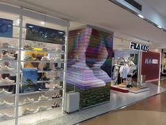 -八佰伴华地百货(宜兴店)