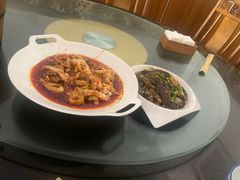 -石磨豆花家常菜·牦牛排土火锅
