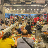 惊了！在武汉亲眼看见大锅火锅底料现炒！香昏