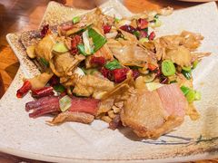 莴笋炒腊肉-滇香肴·云南菜蒸汽石锅鱼(云南北路店)