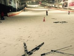 -乔波室内滑雪场