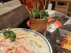 -周小明火锅(黑金冠社区店)