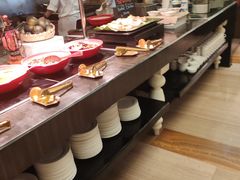 -圣丰索菲特·2 On 988 Café 自助餐厅