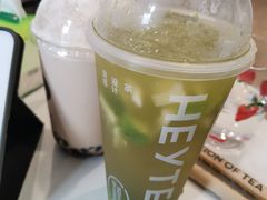 -喜茶(杭州滨江宝龙店)