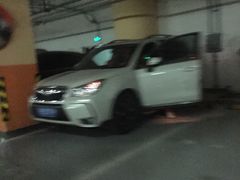 -环球港-停车场