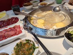-浪里寻·臻牛养生牛肉火锅(方圆荟店)
