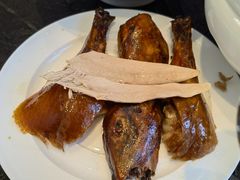 酥香嫩果木烤鸭-正德楼果木烤鸭·渔家菜(东港店)