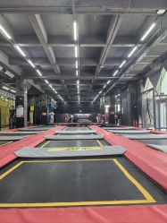 -零重力蹦床空间·滑梯·海洋球·团建(奥特莱斯店)