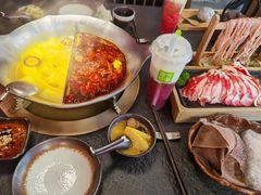 -湊湊火锅·茶憩(南京东路悦荟店)