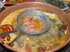 酸辣锅底-洱火云南酸菜牛肉火锅(石景山当代商城店)