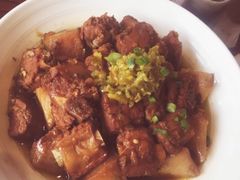 -阿瓦山寨·湘菜现炒·剁椒鱼头王(咸阳总店)