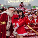成都圣诞潮跑丨圣诞老人他竟然❗…坐老爷车