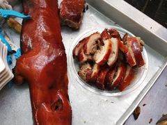 -黄记四更烤乳猪店