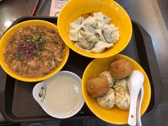三鲜馄饨-毛华美食(清扬路店)