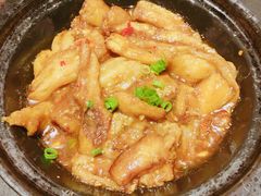 咸鱼鸡粒茄子煲-潮堂 · 潮州菜(国贸商城店)