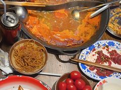 -萍姐火锅·公路夜市(武汉首店)