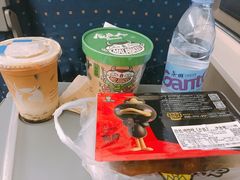 -瑞幸咖啡(国贸商场店)