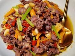 -费大厨辣椒炒肉(高铁吾悦广场店)