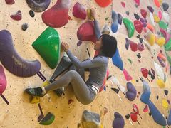 -问山MountQuest攀岩馆