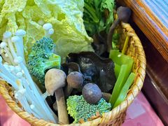 -冒点儿·川小馆·巨无霸辣子鸡(五大道旗舰店)