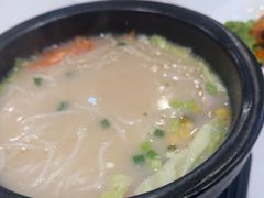 -鸡汤过桥·过桥米线
