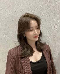 -镁连社·美联社
