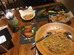 -more than meow吴止猫主题餐厅(承德 中船汇店)