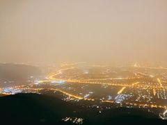 -鬼笑石后山停车场