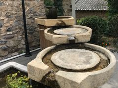 -百里峡七彩艺术小镇