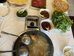 -鲁朗纳麦石锅鸡庄园