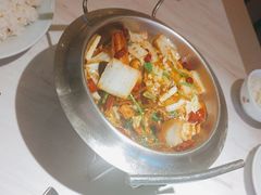 -荷花亭·湖北融合菜(中商广场店)
